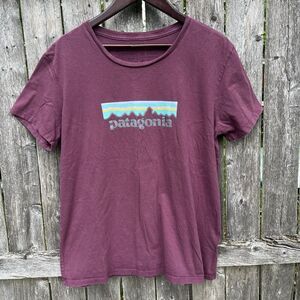 PATAGONIA Pastel P-6 Logo Organic Cotton Tee, Maroon/Burgundy- Size Medium